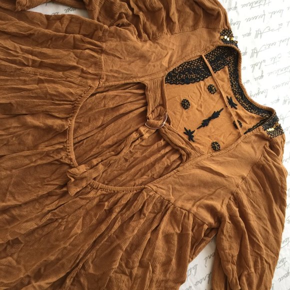 Anandas Embroidered Beaded Boho Smock Top - Picture 12 of 16
